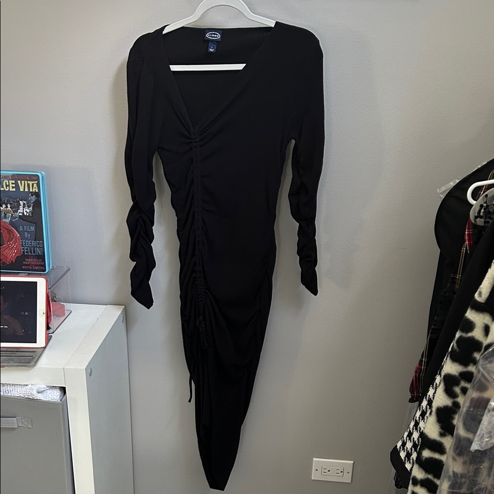 Chic Black Ruched Long Sleeve Dress